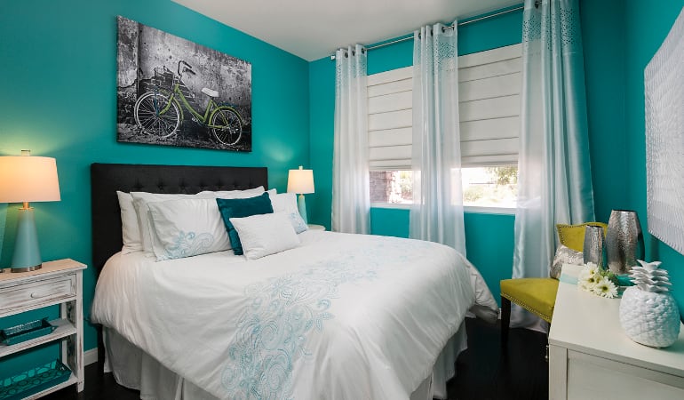 Roman shades in a New Brunswick bedroom